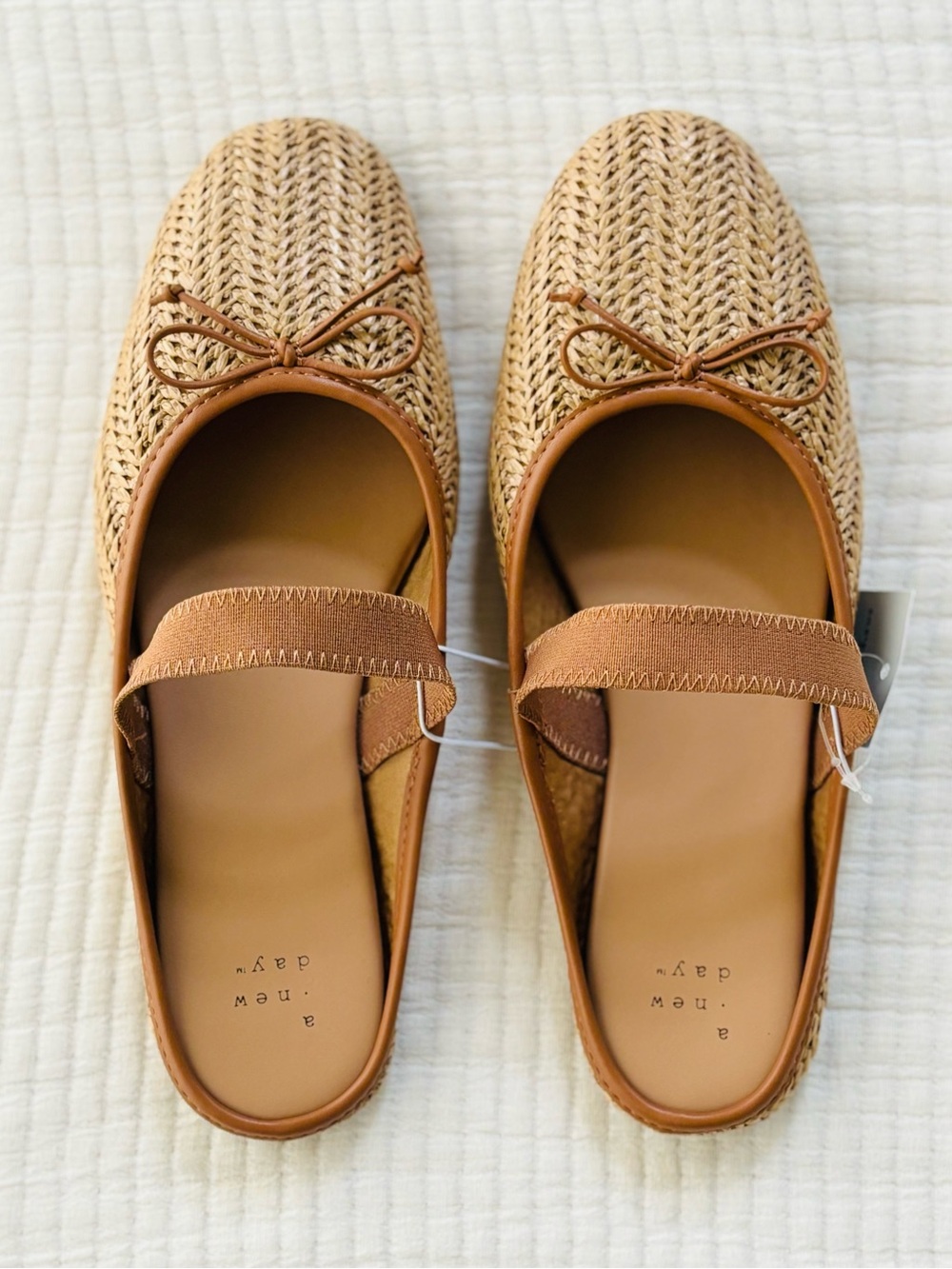 A New Day Women’s Ida Woven Raffia Slip-On Flats with Strap and Bow Size 8.5 NWT
